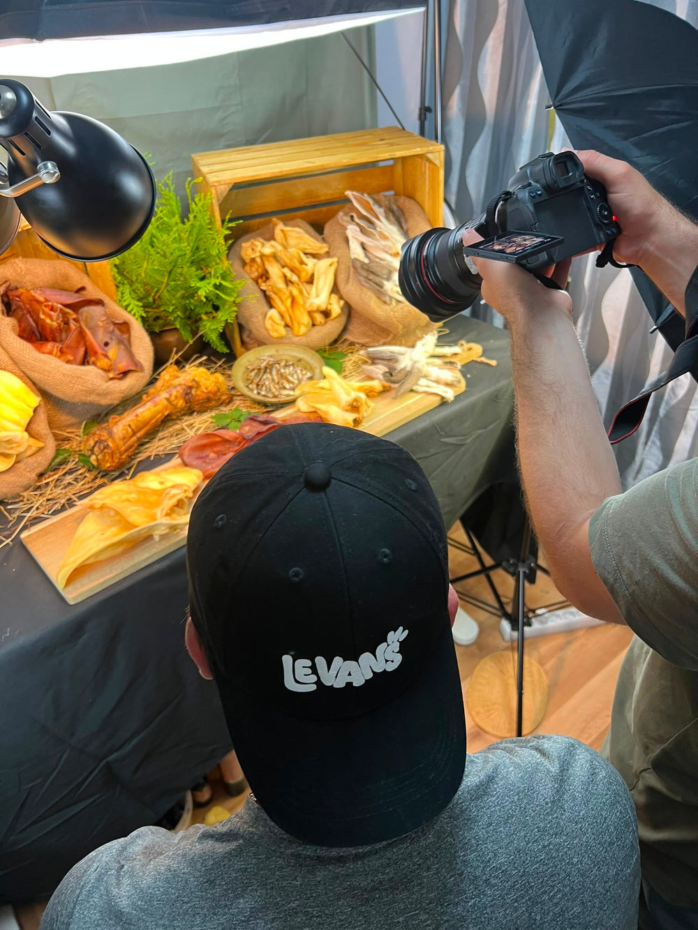 Blick hinter die Kulissen beim LEVANS Produktfotoshooting